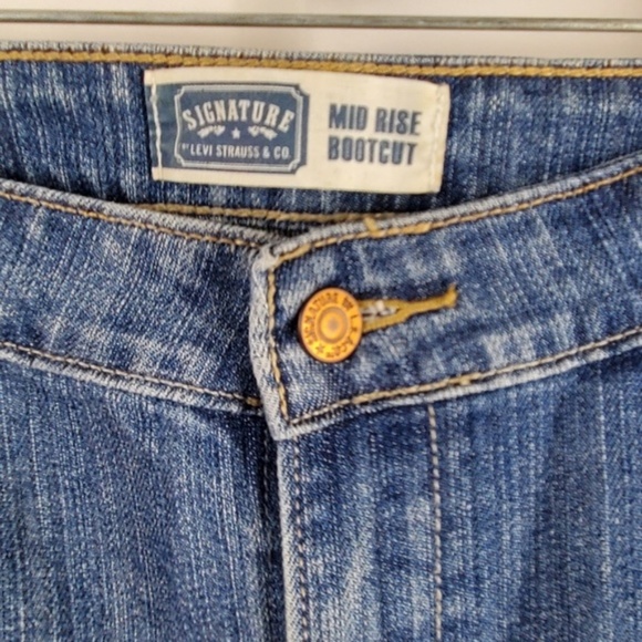 Levi's Denim - Levi's Signature Mid Rise Bootcut Jeans Size 14 L